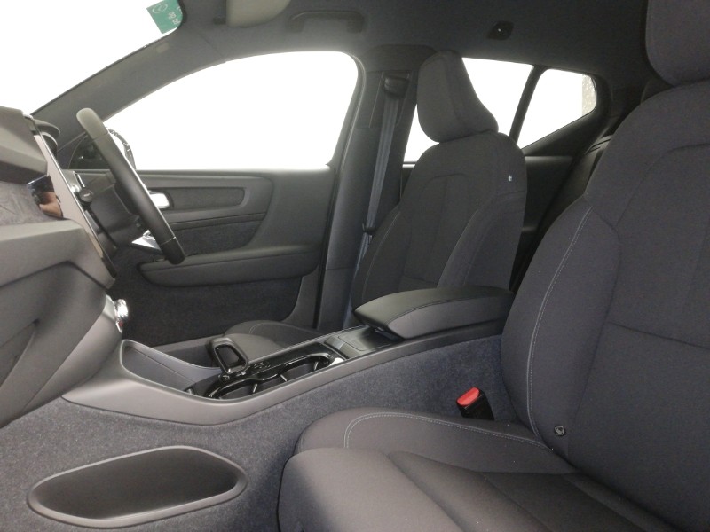 Used Volvo XC40 2023 for sale - 78041531: Photo 5