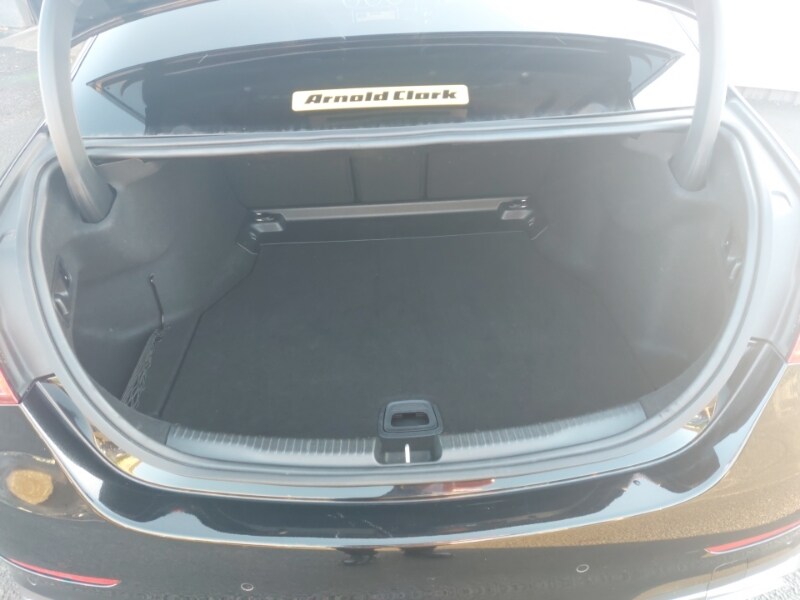 Used Mercedes-Benz C Class 2024 for sale - 76543889: Photo 8