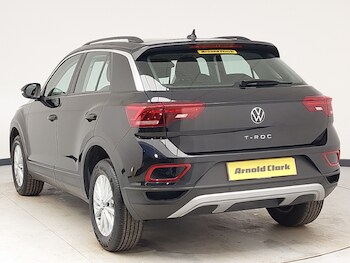 Used Volkswagen T-Roc 2023 for sale - 77214572: Photo