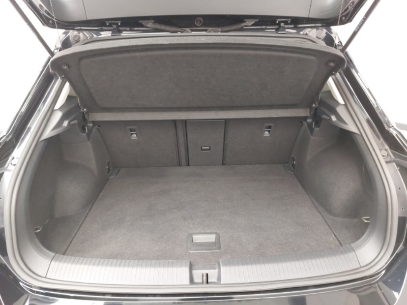 Used Volkswagen T-Roc 2023 for sale - 77214572: Photo 8