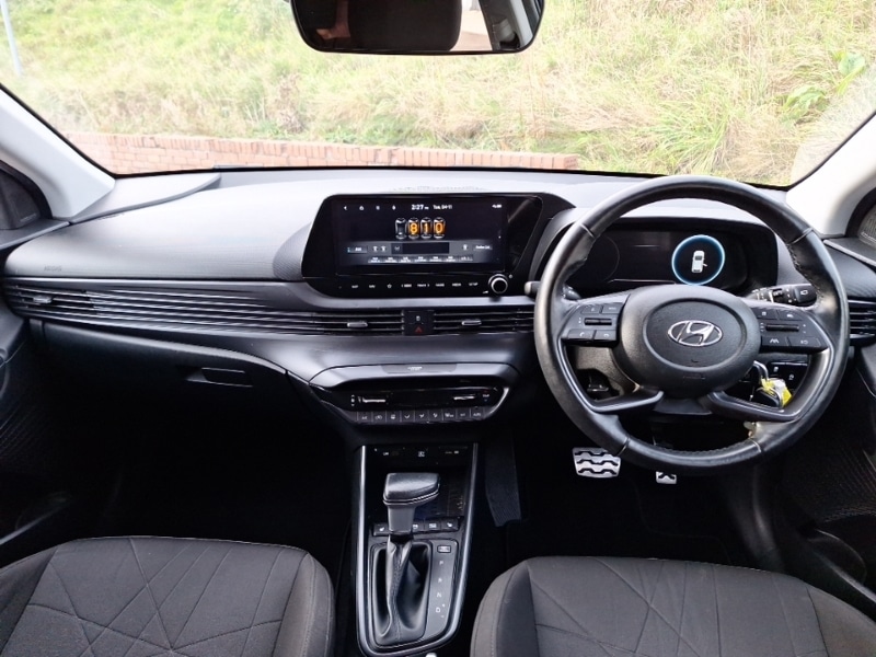 Used Hyundai BAYON 2022 for sale - 76465581: Photo 2