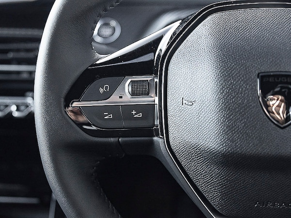 Used Peugeot 2008 2025 for sale - 76305999: Photo 11