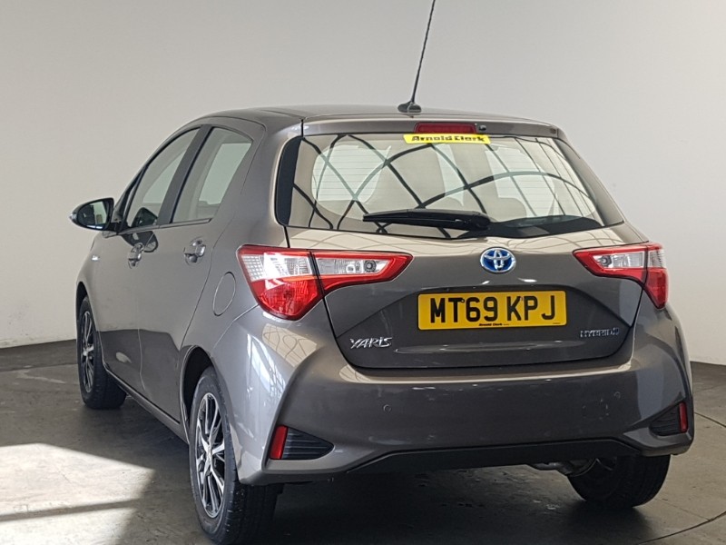 Used Toyota Yaris 2019 for sale - 76354041: Photo 3
