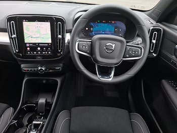 Used Volvo XC40 2026 for sale - 79538375: Photo