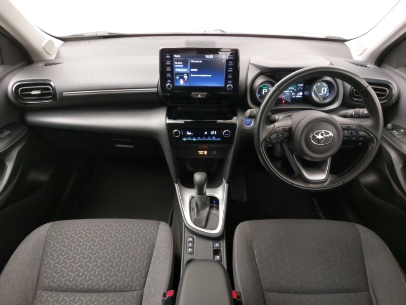 Used Toyota Yaris Cross 2022 for sale - 77115711: Photo 2