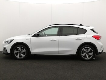 Used Ford Focus 2020 for sale - 78381152: Photo