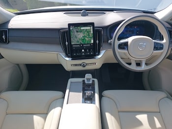 Used Volvo XC90 2025 for sale - 79278249: Photo