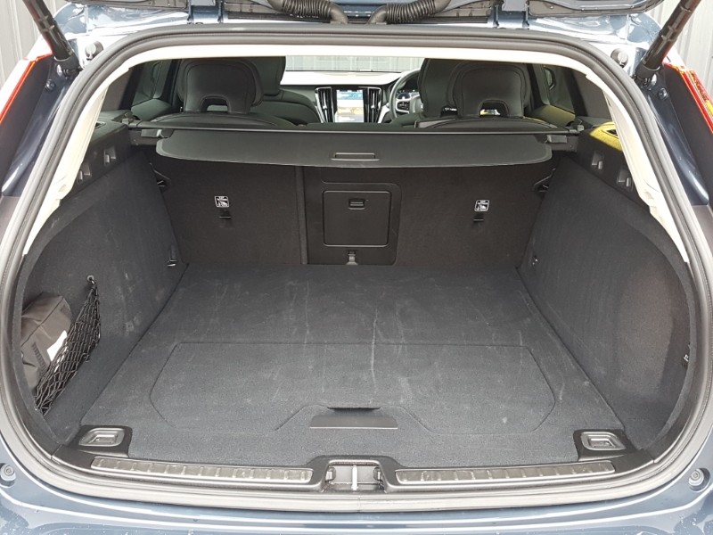 Used Volvo V60 2025 for sale - 77972246: Photo 8