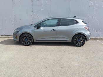 Used Renault Clio 2025 for sale - 78343365: Photo