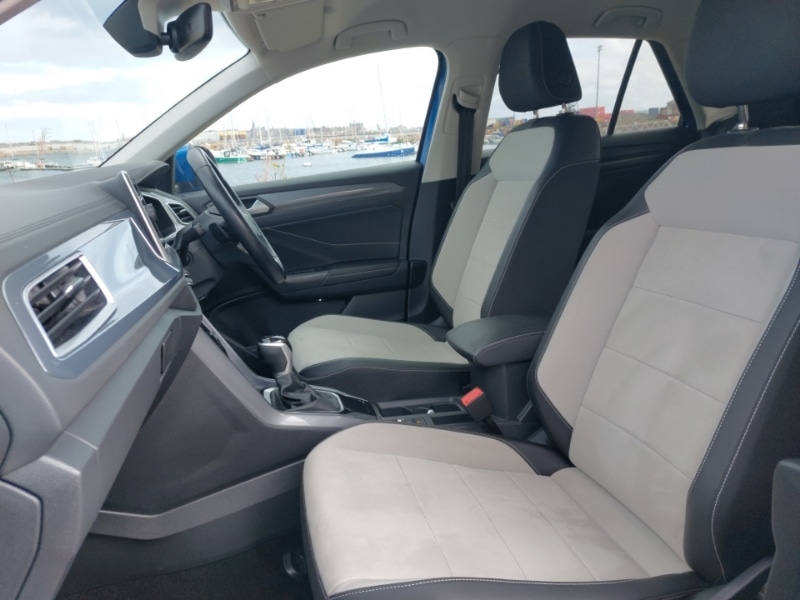 Used Volkswagen T-Roc 2023 for sale - 76708605: Photo 5