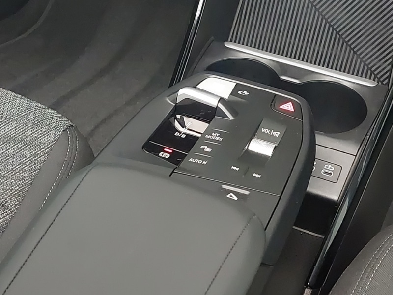 Used BMW iX1 2025 for sale - 76335466: Photo 10