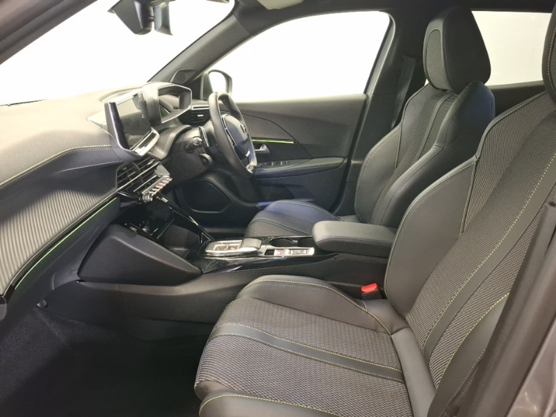 Used Peugeot 2008 2024 for sale - 76885832: Photo 5