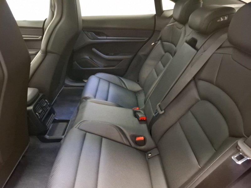 Used Porsche Taycan 2022 for sale - 77924548: Photo 6