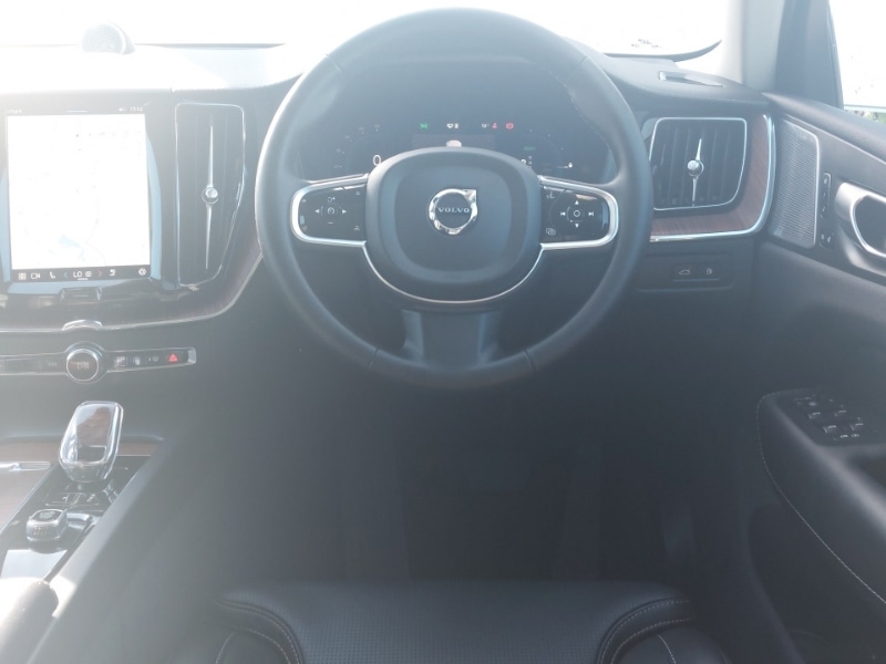 Used Volvo XC60 2024 for sale - 77325661: Photo 7