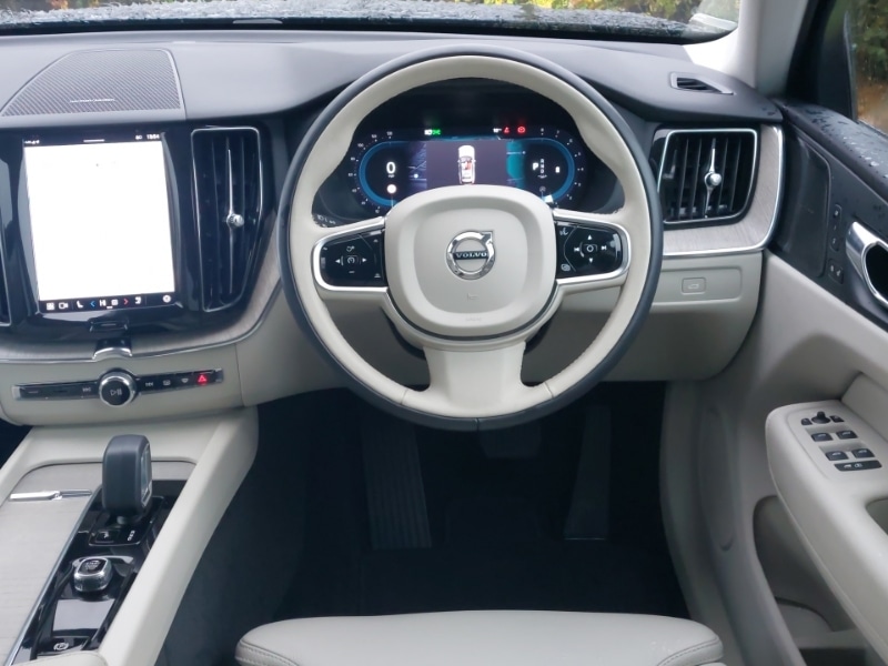 Used Volvo XC60 2022 for sale - 77420053: Photo 7