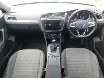 Used Volkswagen Tiguan 2021 for sale - 76492751: Photo