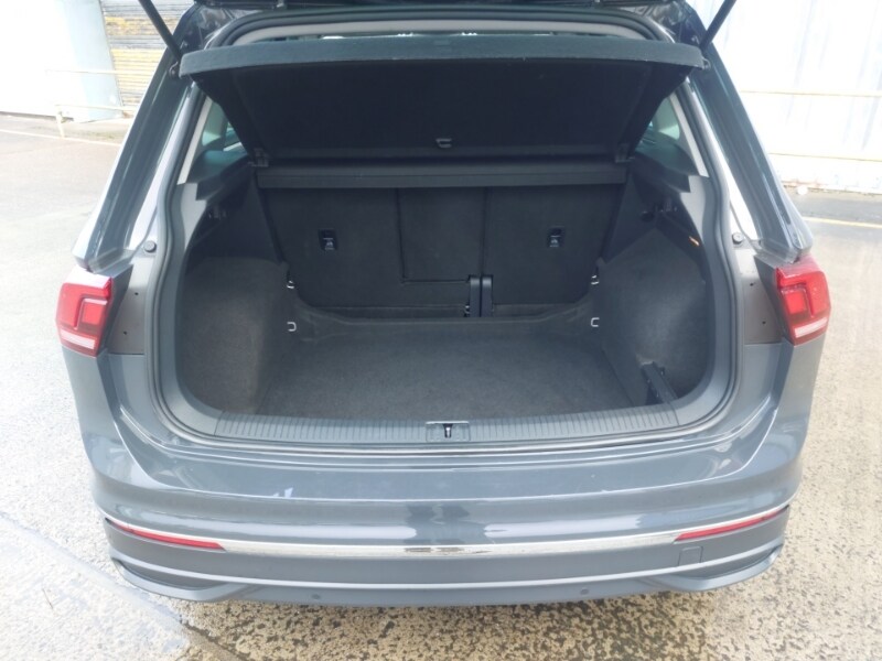 Used Volkswagen Tiguan 2021 for sale - 76492751: Photo 8