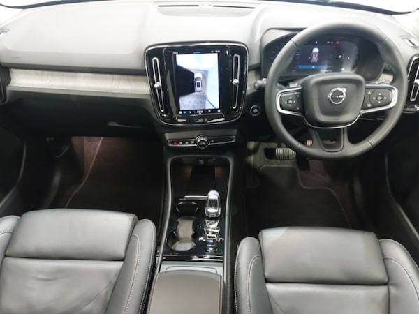 Used Volvo XC40 2024 for sale - 76213022: Photo 2