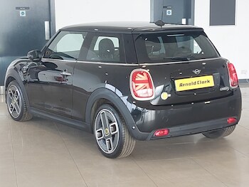 Used MINI Hatch 2023 for sale - 77877159: Photo