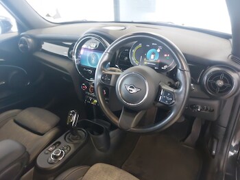 Used MINI Hatch 2023 for sale - 77877159: Photo