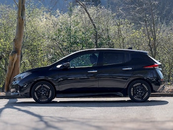 Used Nissan Leaf 2022 for sale - 77949123: Photo