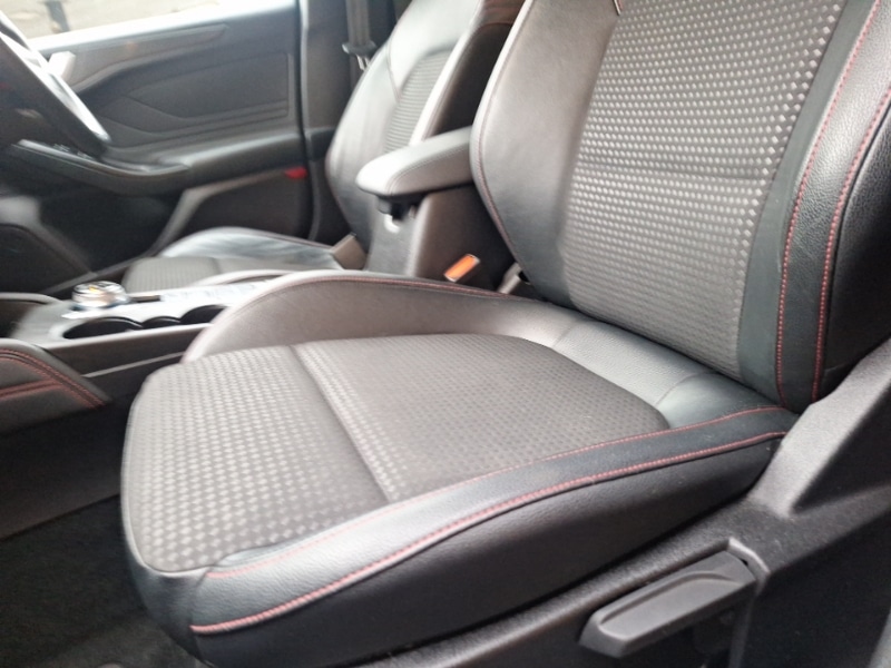 Used Ford Focus 2020 for sale - 76656833: Photo 5