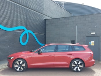 Used Volvo V60 2023 for sale - 78560679: Photo