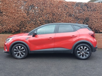 Used Renault Captur 2022 for sale - 77790875: Photo