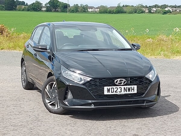 Used Hyundai i20 2023 for sale - 76220762: Photo 1