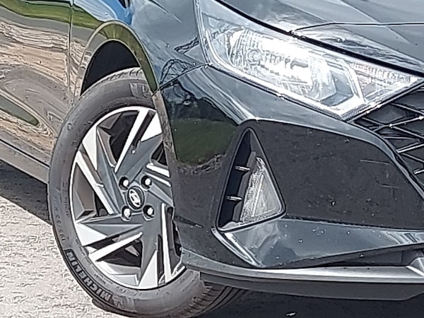 Used Hyundai i20 2023 for sale - 76220762: Photo 9