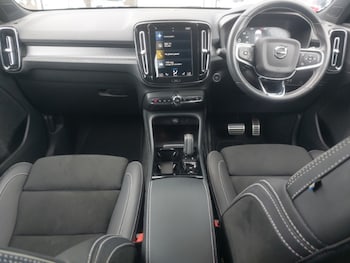 Used Volvo XC40 2021 for sale - 75690922: Photo