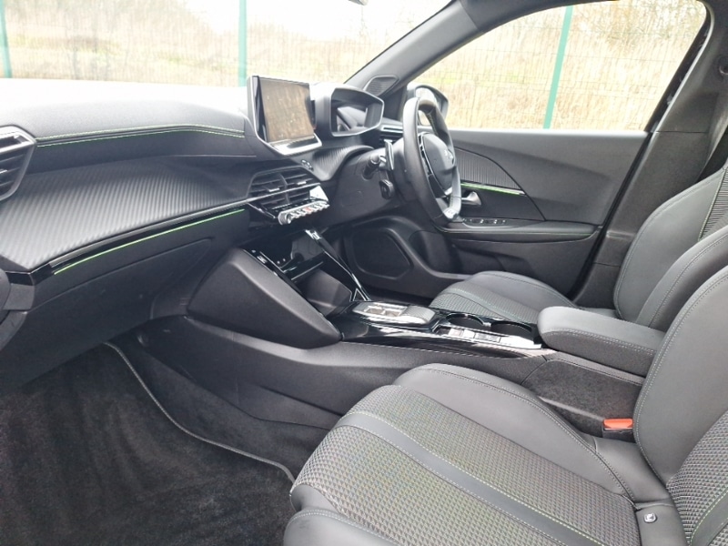 Used Peugeot 2008 2023 for sale - 77985840: Photo 5