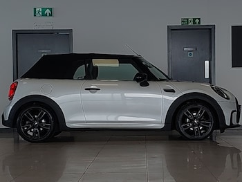 Used MINI Convertible 2023 for sale - 78817105: Photo