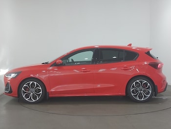 Used Ford Focus 2022 for sale - 78700056: Photo