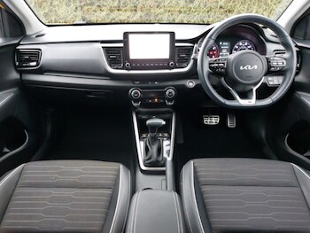 Used Kia Stonic 2022 for sale - 77385979: Photo