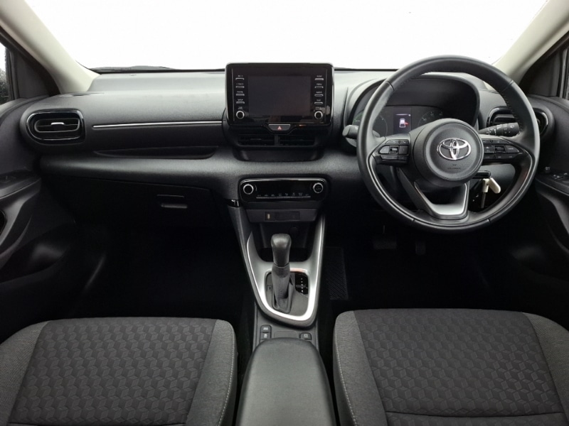 Used Toyota Yaris 2023 for sale - 77500107: Photo 2