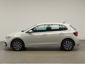 Used Volkswagen Polo 2024 for sale - 76526215: Photo