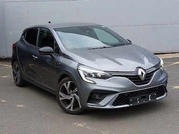 Used Renault Captur 2026 for sale - 79585731: Photo