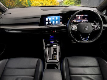 Used Volkswagen Golf 2023 for sale - 77010987: Photo