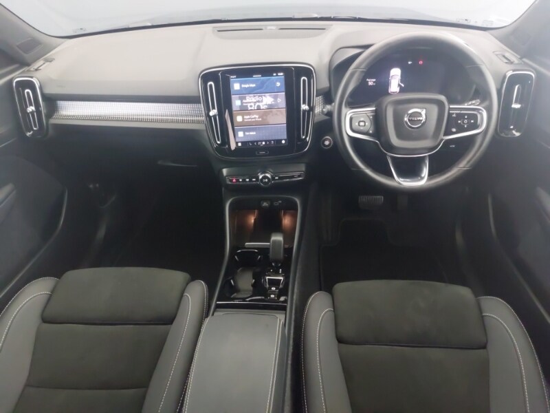 Used Volvo XC40 2024 for sale - 76639682: Photo 2