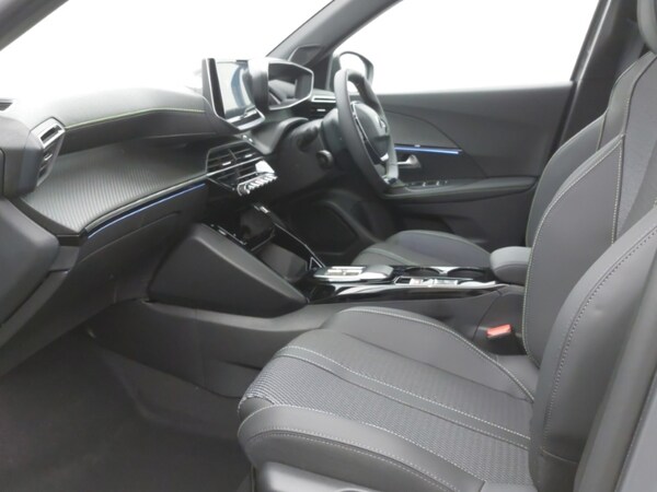 Used Peugeot 2008 2025 for sale - 76275449: Photo 5