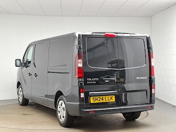 Used Renault Trafic 2024 for sale - 78572100: Photo