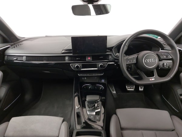 Used Audi A4 2023 for sale - 76293532: Photo 2