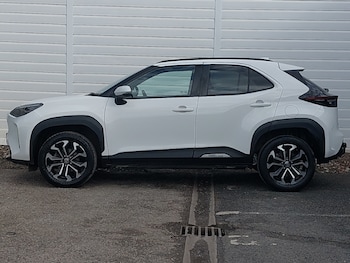 Used Toyota Yaris Cross 2023 for sale - 78290602: Photo