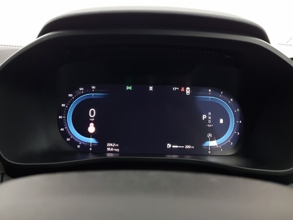 Used Volvo XC40 2024 for sale - 76347566: Photo 10