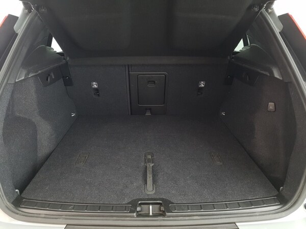 Used Volvo XC40 2024 for sale - 76347566: Photo 8