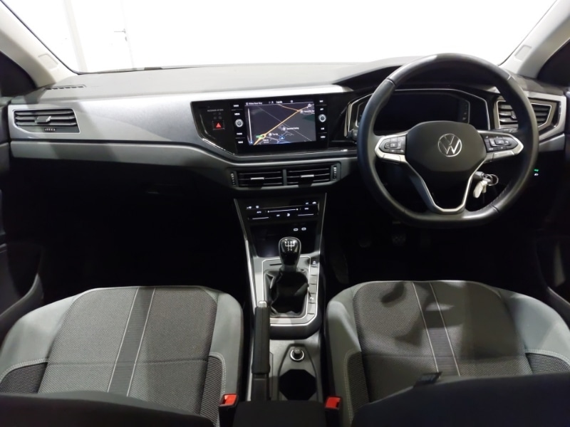 Used Volkswagen Polo 2024 for sale - 77399171: Photo 2