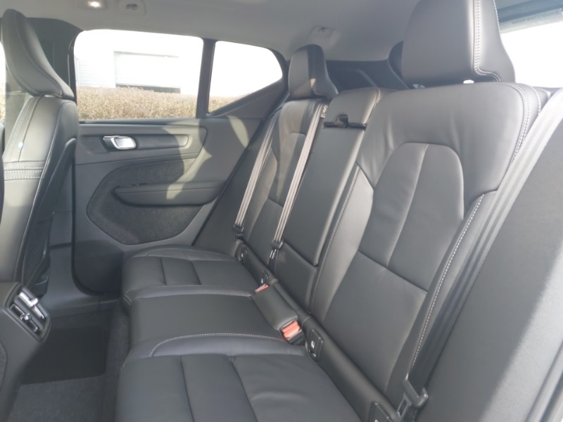 Used Volvo XC40 2025 for sale - 77003921: Photo 6