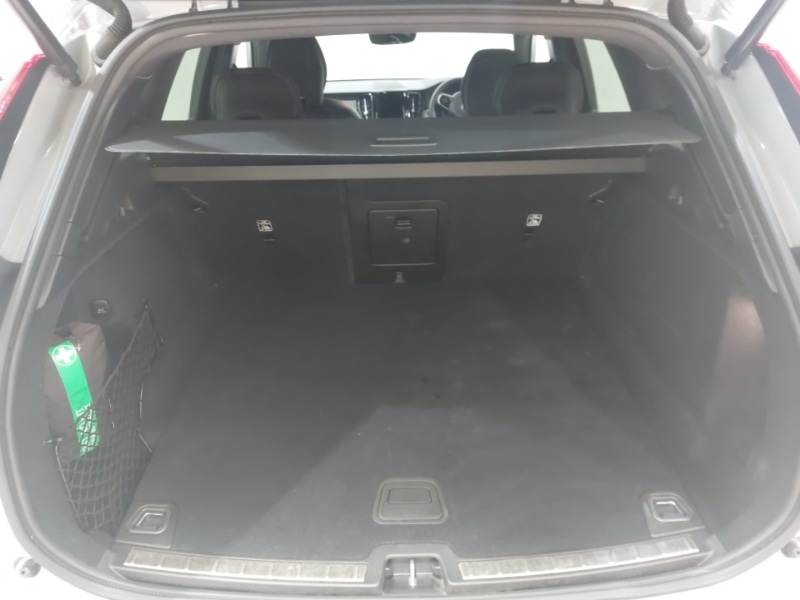 Used Volvo XC60 2024 for sale - 76347546: Photo 8