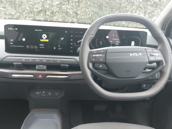 Used Kia EV3 2025 for sale - 76135776: Photo 2